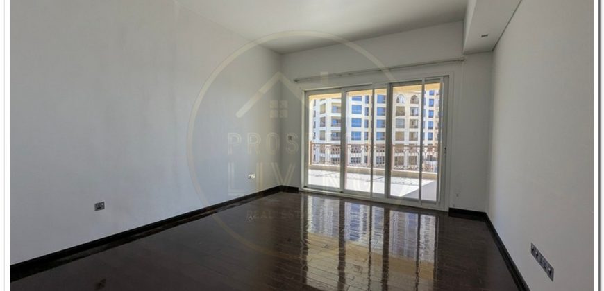 Spacious 2-Bedroom Apartment | Marina Residences, Palm Jumeirah