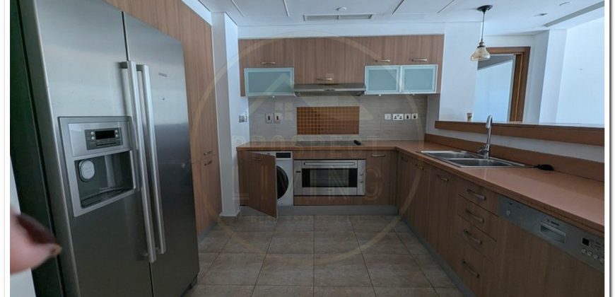 Spacious 2-Bedroom Apartment | Marina Residences, Palm Jumeirah