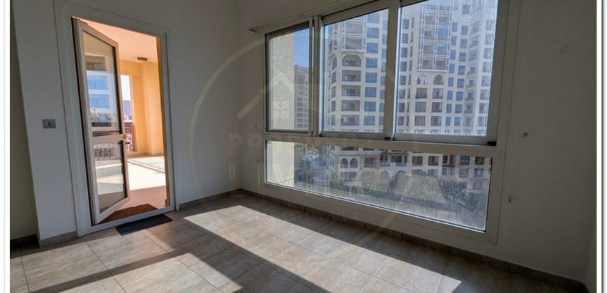 Spacious 2-Bedroom Apartment | Marina Residences, Palm Jumeirah
