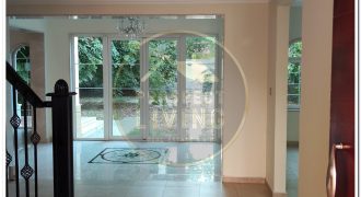 For Rent | 3-Bedroom Legacy Small Villa | Jumeirah Park – District 5